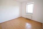 Seniorengerechtes Wohnen: attraktive, gepflegte und helle 2-Zimmerwohnung mit großem sonnigen Balkon