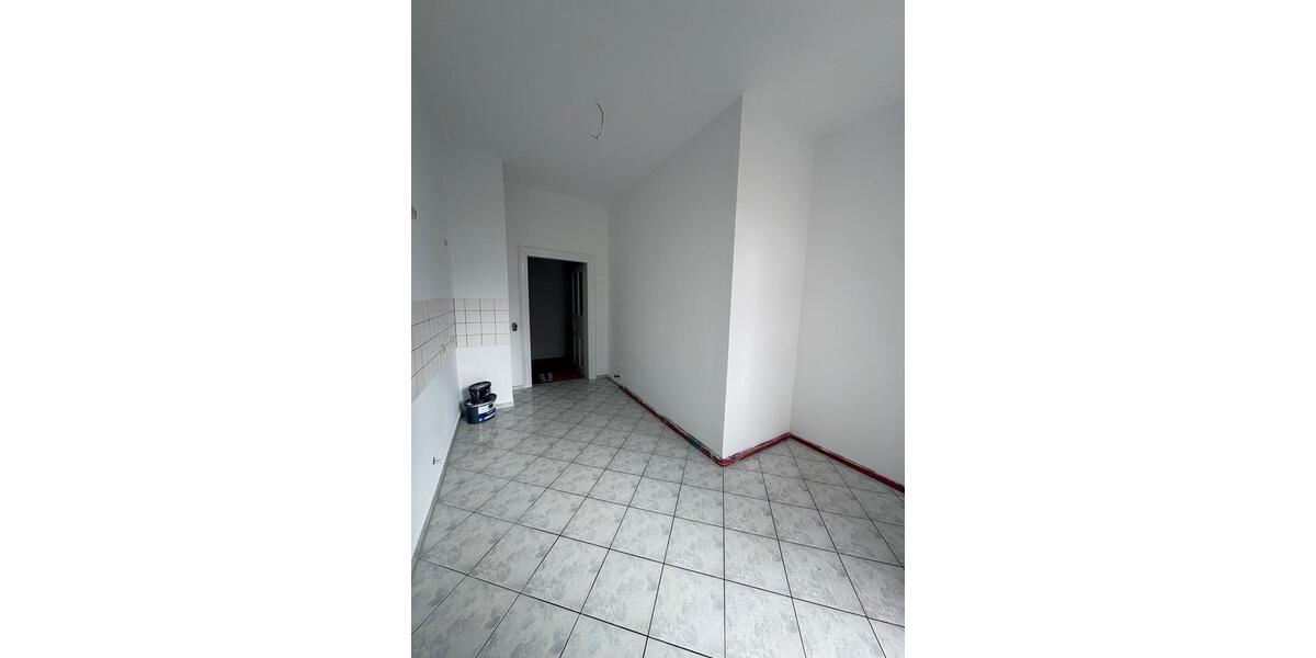 Etagenwohnung Leipzig Ost - 5 Zimmer, 142 m&sup2;, 1.700&euro; | Angebot:26051538