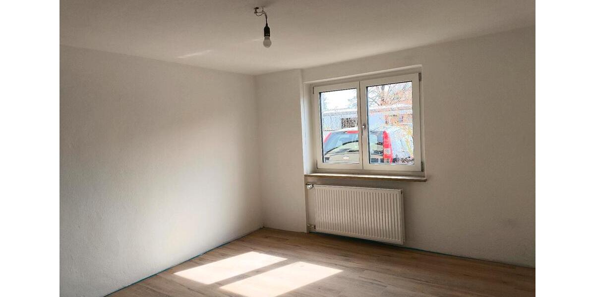 Erdgeschoßwohnung Hemau - 3 Zimmer, 76 m&sup2;, 850&euro; | Angebot:25934651