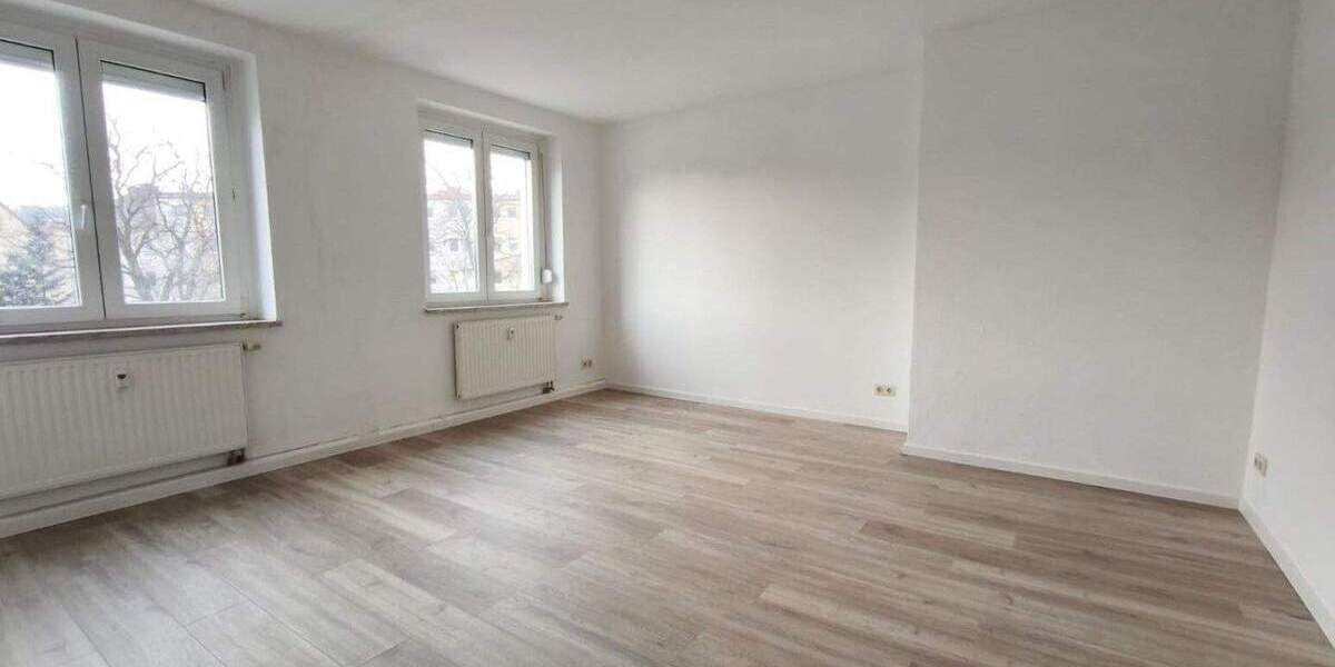 Etagenwohnung Bitterfeld Wolfen - 2 Zimmer, 65 m&sup2;, 455&euro; | Angebot:25704656