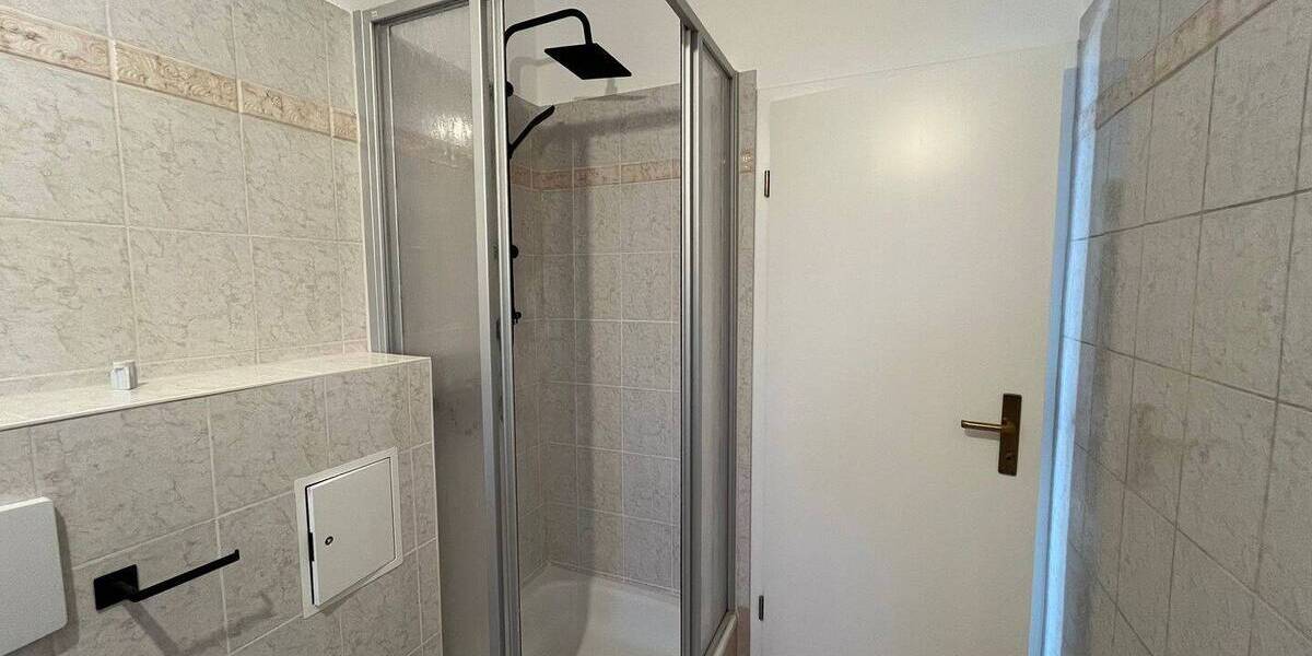 Etagenwohnung Chemnitz Borna-Heinersdorf - 3 Zimmer, 75 m&sup2;, 469&euro; | Angebot:26205436