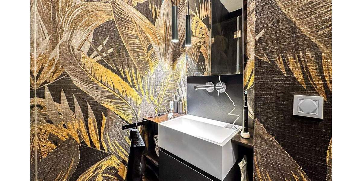 Terrassenwohnung Düsseldorf Friedrichstadt - 3 Zimmer, 130 m&sup2;, 2.470&euro; | Angebot:25683369