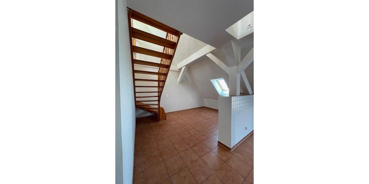 Dachgeschoßwohnung Fürstenwalde (Spree) - 2.5 Zimmer, 64 m&sup2;, 672&euro; | Angebot:26381500