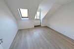 Dachgeschoßwohnung Zwickau - 3 Zimmer, 92 m&sup2;, 530&euro; | Angebot:26635363
