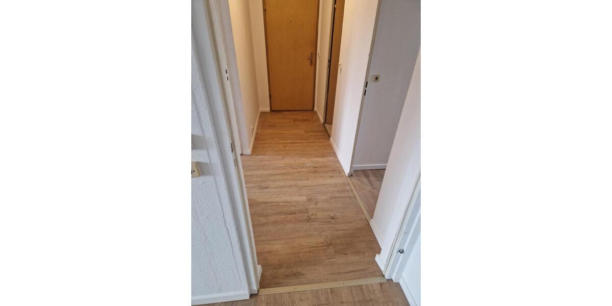 Etagenwohnung Gingst - 3 Zimmer, 66 m&sup2;, 350&euro; | Angebot:24654551