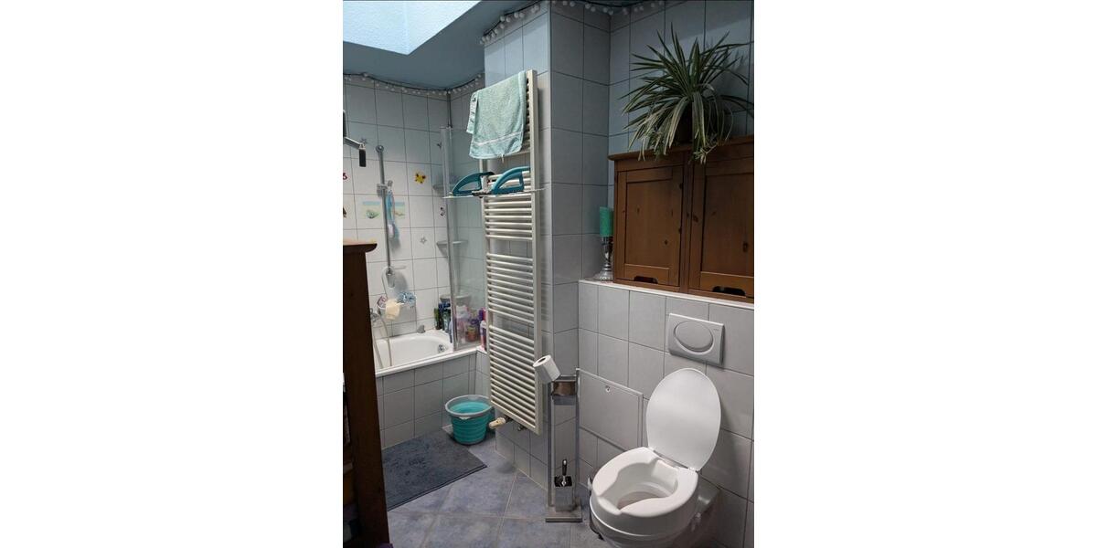 Dachgeschoßwohnung Radebeul - 3 Zimmer, 102 m&sup2;, 950&euro; | Angebot:25981275