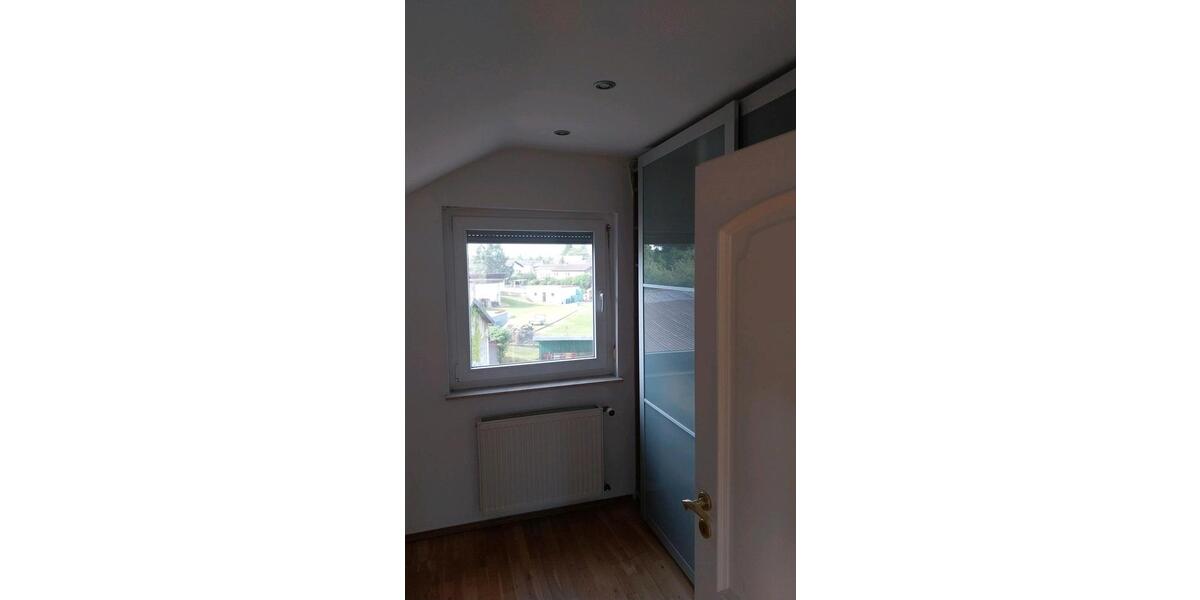 Dachgeschoßwohnung Michelstadt - 2 Zimmer, 80 m&sup2;, 800&euro; | Angebot:26692215