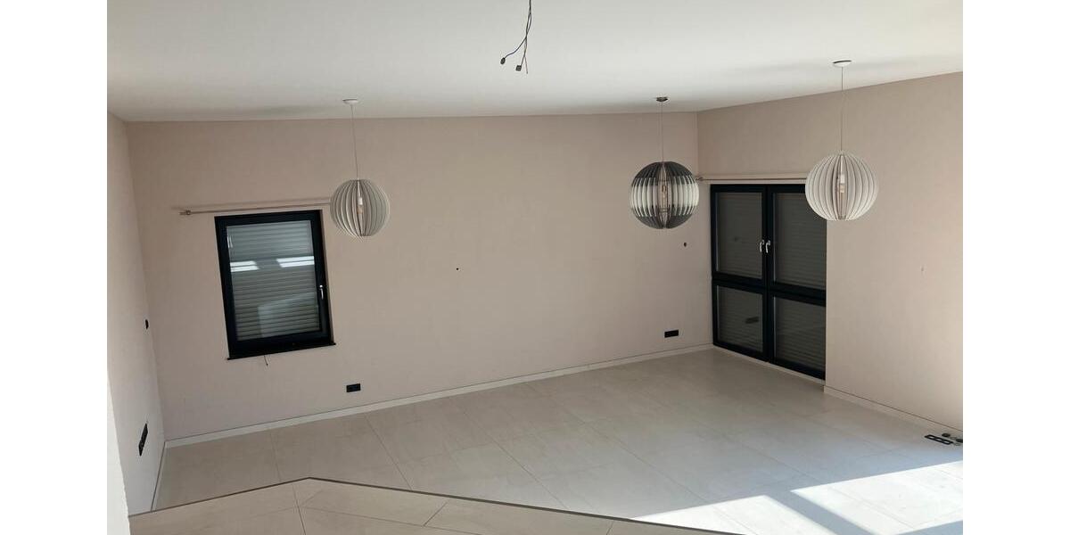 Einfamilienhaus Gelnhausen - 6 Zimmer, 180 m&sup2;, 2.700&euro; | Angebot:26652053