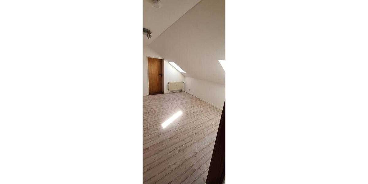 Maisonettenwohnung Oschersleben (Bode) - 4 Zimmer, 134 m&sup2;, 1.200&euro; | Angebot:26379988