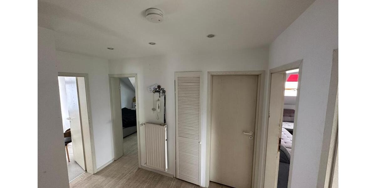 Dachgeschoßwohnung Siegen Weidenau - 1 Zimmer, 65 m&sup2;, 550&euro; | Angebot:25892877