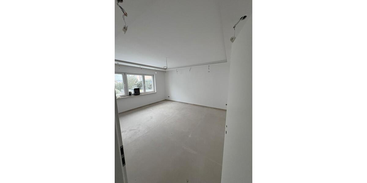 Helle 3 Zimmer Wohnung mit Terasse -Kernsaniert -Richen 3 zimmer