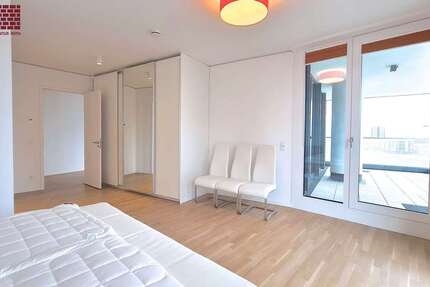Wohnung Frankfurt Bockenheim - 3 Zimmer, 125 m&sup2;, 2.250&euro; | Angebot:26189548