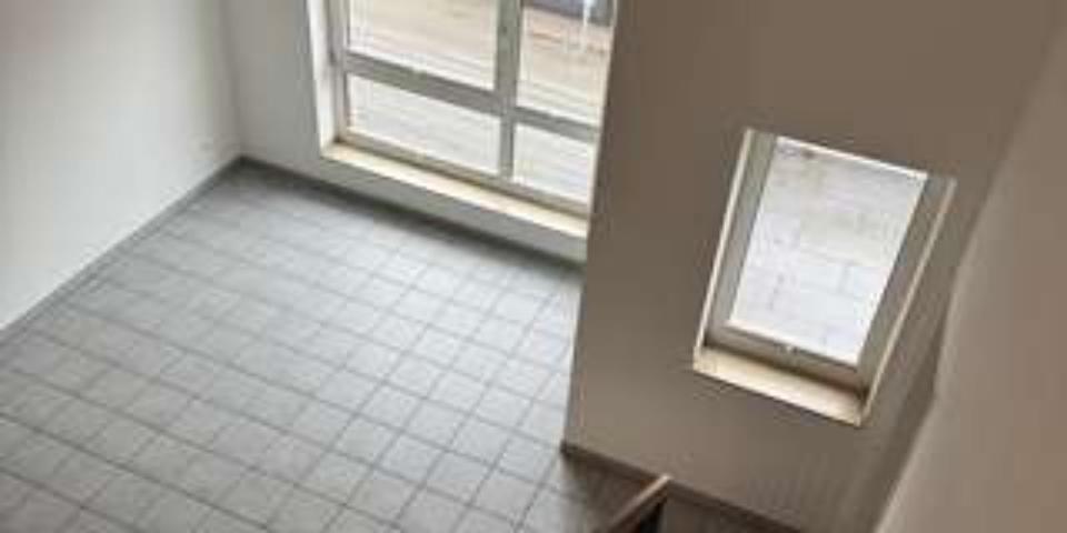 Befristete Vermietung: Frisch renovierte 4,5-Zimmer-Maisonette 4 zimmer