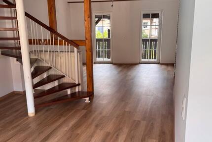 4-Zimmer-Wohnung | 77 m2 | Balkon, Einbauküche | Bad Windsheim 4 zimmer