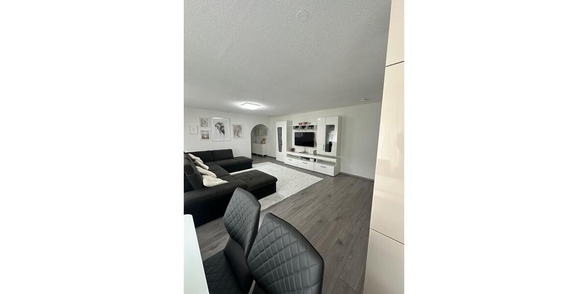 Etagenwohnung Bad Säckingen - 3 Zimmer, 85 m&sup2;, 1.250&euro; | Angebot:26535948