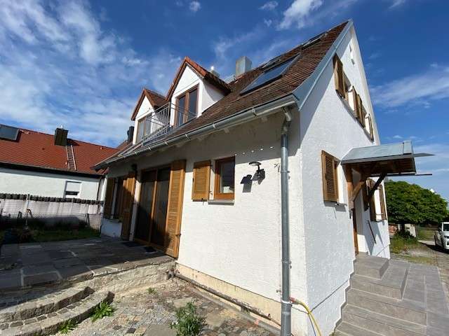 Einfamilienhaus Niederroth Niederroth - 2.5 Zimmer, 90 m&sup2;, 1.500&euro; | Angebot:27018764