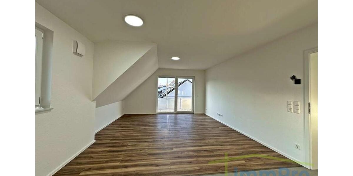 Dachgeschoßwohnung Gäufelden - 3 Zimmer, 79 m&sup2;, 1.190&euro; | Angebot:26620814