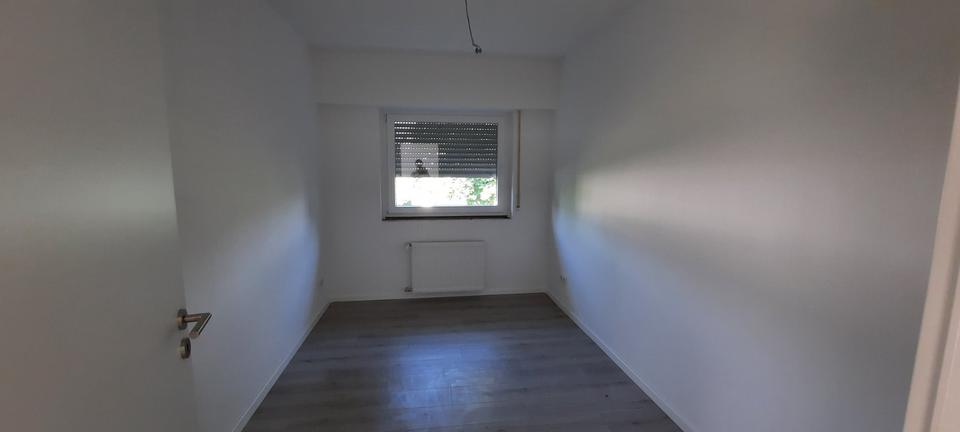 Etagenwohnung Geseke - 3 Zimmer, 88 m&sup2;, 750&euro; | Angebot:25253334