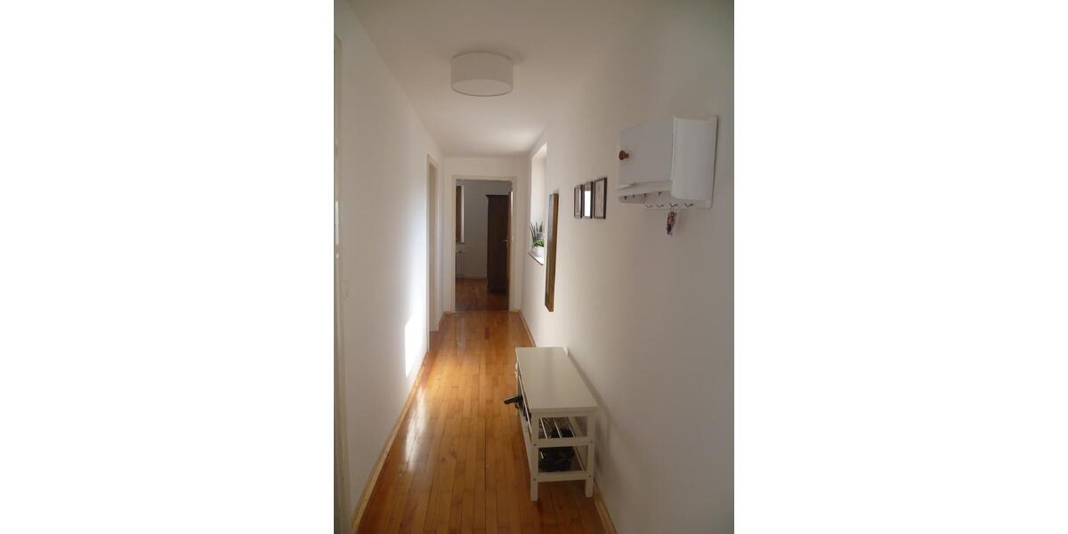 Wohnen auf Zeit Staufen im Breisgau - 2 Zimmer, 70 m&sup2;, 1.120&euro; | Angebot:26237675