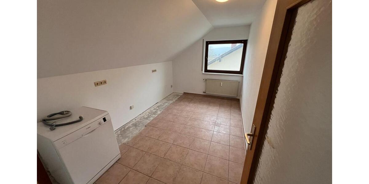 Dachgeschoßwohnung Braunfels - 2 Zimmer, 80 m&sup2;, 700&euro; | Angebot:24853699