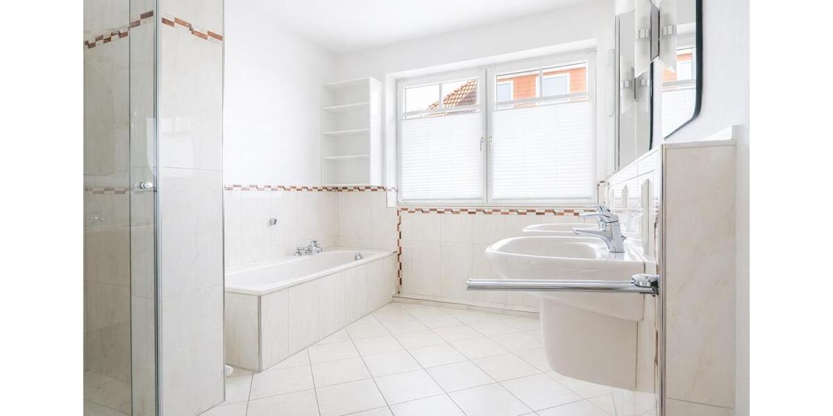 Etagenwohnung Syke - 3 Zimmer, 128 m&sup2;, 1.150&euro; | Angebot:26196669