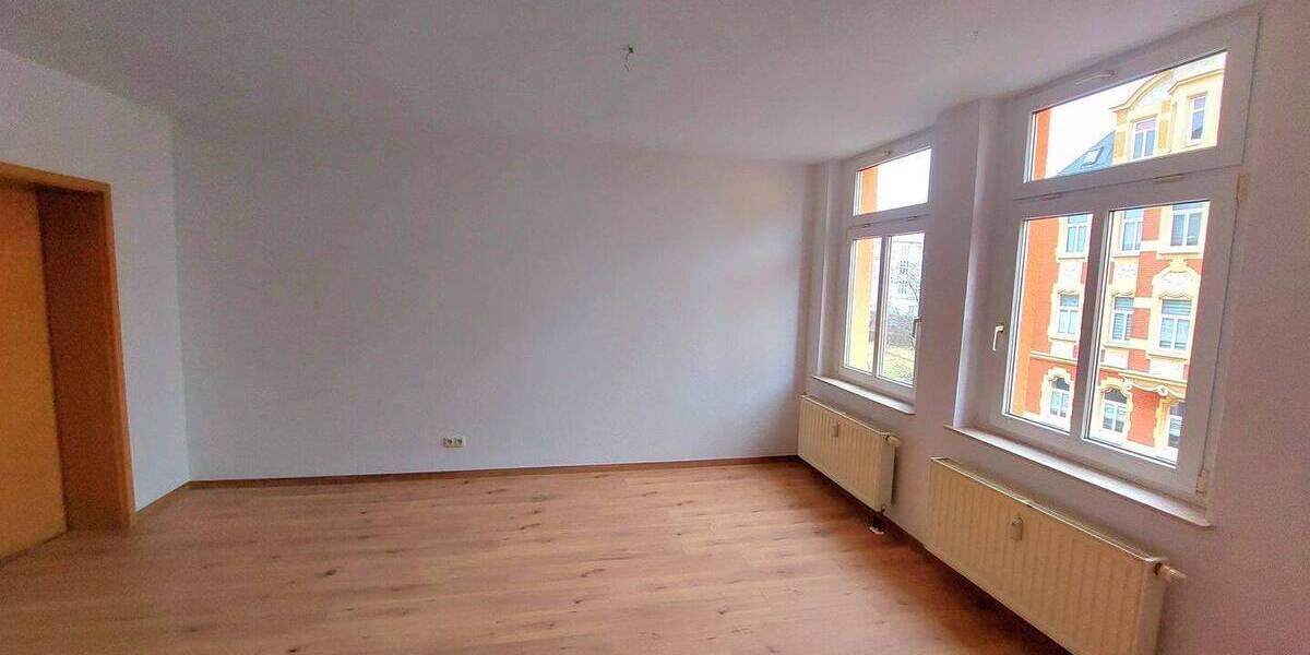 Etagenwohnung Plauen Preißelpöhl - 2 Zimmer, 64 m&sup2;, 320&euro; | Angebot:26672272