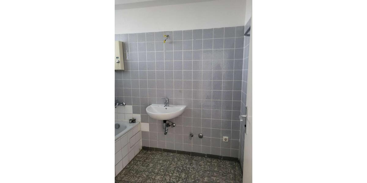 Etagenwohnung Karlsruhe Wettersbach - 2 Zimmer, 64 m&sup2;, 640&euro; | Angebot:23804783