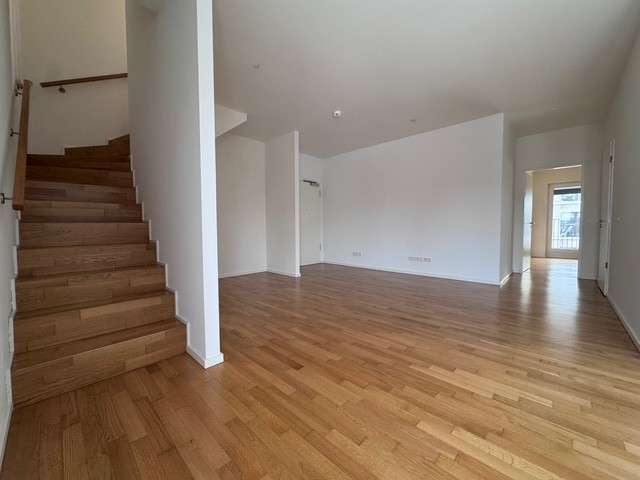 Etagenwohnung Berlin Moabit - 3 Zimmer, 101 m&sup2;, 2.166&euro; | Angebot:27042724
