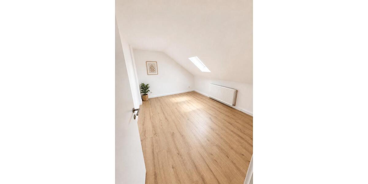 Dachgeschoßwohnung Dillingen (Saar) - 3 Zimmer, 69 m&sup2;, 610&euro; | Angebot:26394906