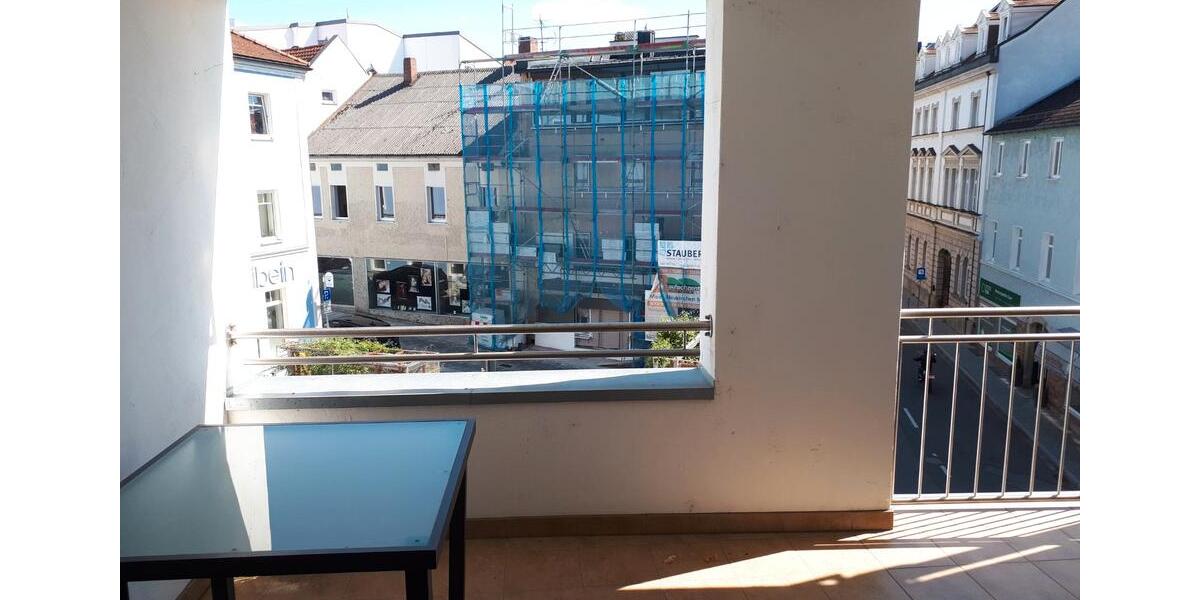 Etagenwohnung Cham - 3 Zimmer, 91 m&sup2;, 900&euro; | Angebot:26594106