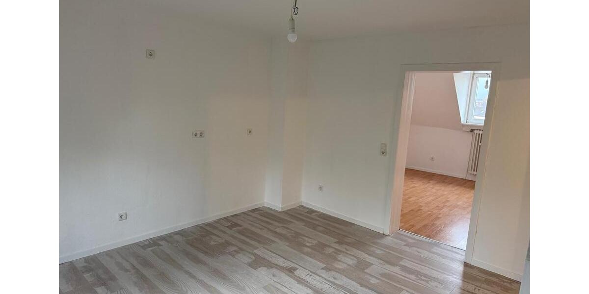 Dachgeschoßwohnung Dortmund Bövinghausen - 4.5 Zimmer, 97 m&sup2;, 930&euro; | Angebot:26617947