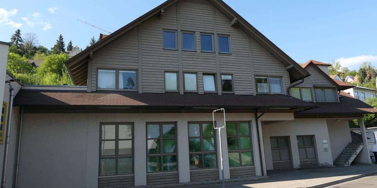 Büro in Altensteig 780 € 107 m² zimmer