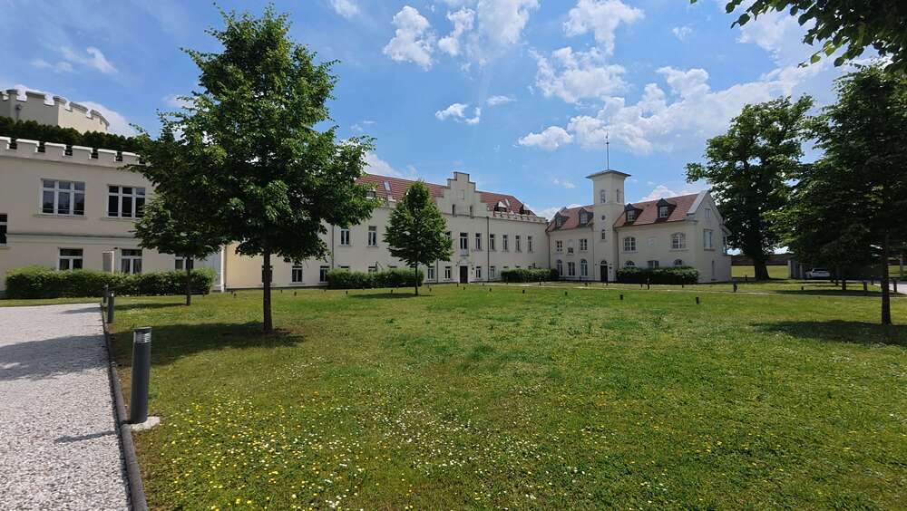 Etagenwohnung Wesseling Berzdorf - 2 Zimmer, 65 m&sup2;, 1.050&euro; | Angebot:26629646