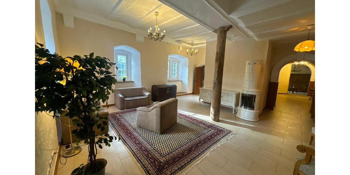 Erdgeschoßwohnung Bad Soden-Salmünster Salmünster - 3 Zimmer, 180 m&sup2;, 1.200&euro; | Angebot:24731749