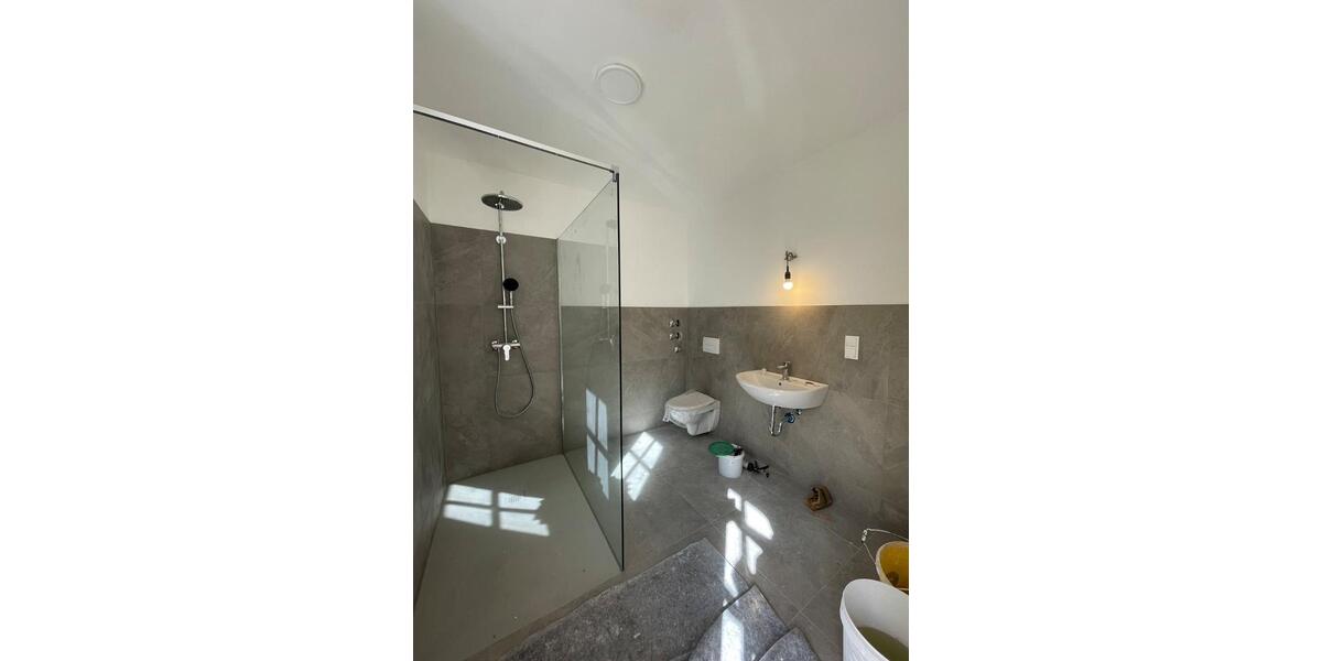 Etagenwohnung Burghausen - 2 Zimmer, 60 m&sup2;, 725&euro; | Angebot:24719032