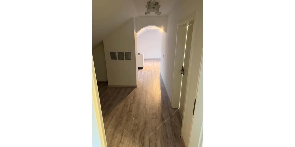 Dachgeschoßwohnung Beckum - 2.5 Zimmer, 63 m&sup2;, 700&euro; | Angebot:26464208
