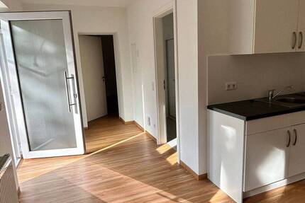 Wohnung Erlangen Innenstadt - 2 Zimmer, 32 m&sup2;, 530&euro; | Angebot:26170821