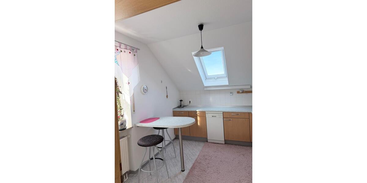 Dachgeschoßwohnung Weißdorf - 2 Zimmer, 75 m&sup2;, 550&euro; | Angebot:26296528