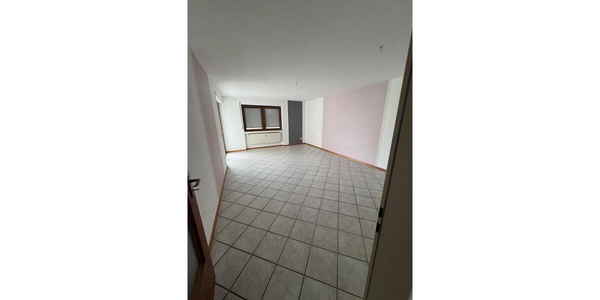 Etagenwohnung Wittlich - 3 Zimmer, 84 m&sup2;, 740&euro; | Angebot:26425907