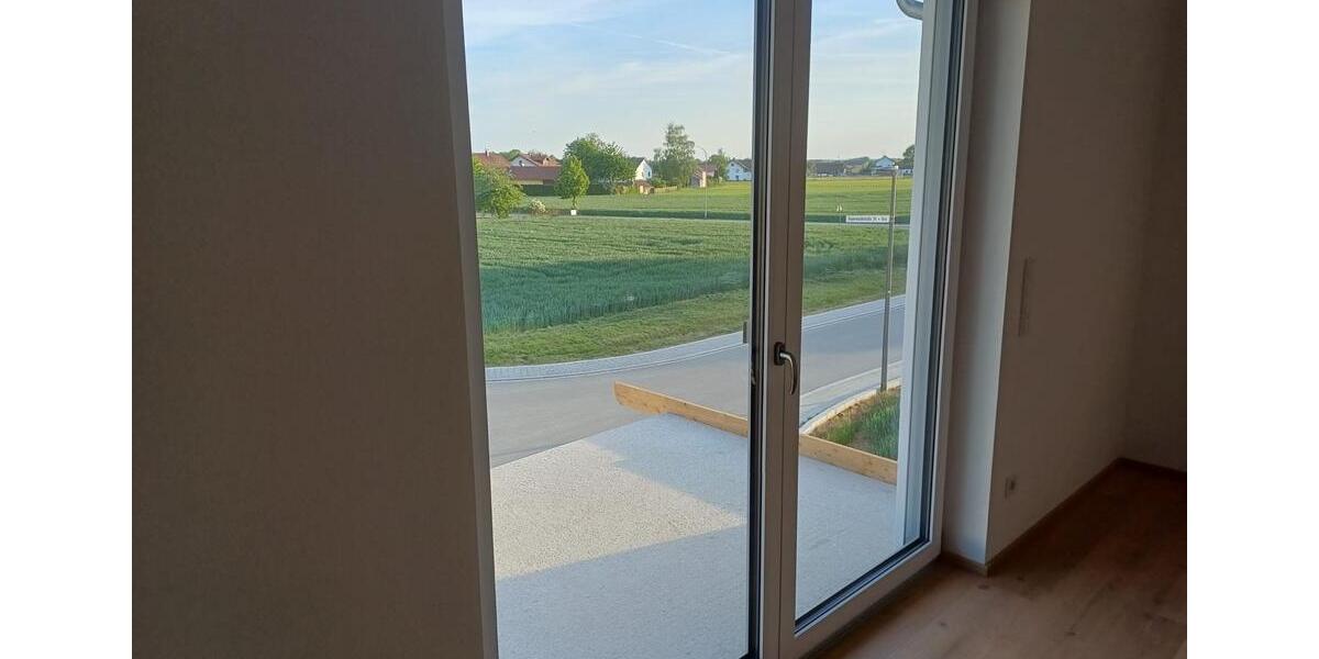 Etagenwohnung Kirchroth - 3 Zimmer, 89 m&sup2;, 975&euro; | Angebot:26644979
