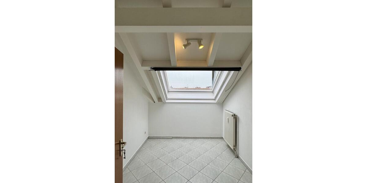 Dachgeschoßwohnung Böblingen - 3 Zimmer, 58 m&sup2;, 980&euro; | Angebot:24810674