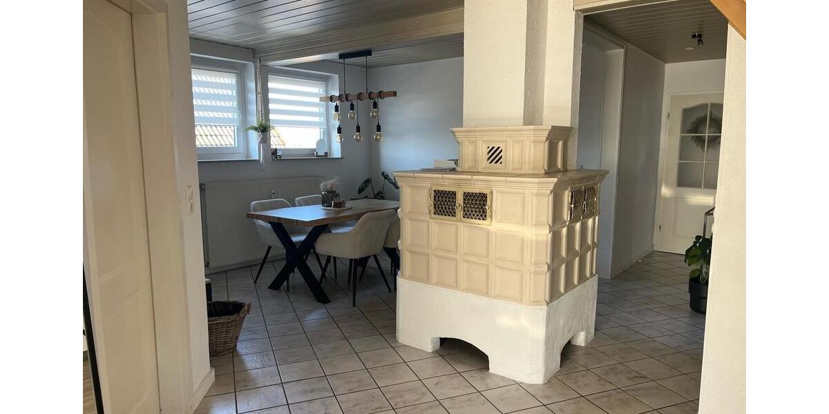 Etagenwohnung Sehnde - 5 Zimmer, 116 m&sup2;, 1.250&euro; | Angebot:24690006