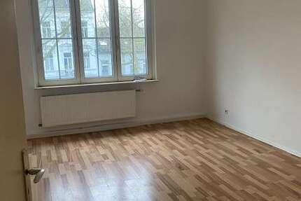 Wohnung Krefeld Krefeld-Mitte - 2 Zimmer, 65 m&sup2;, 560&euro; | Angebot:27179420