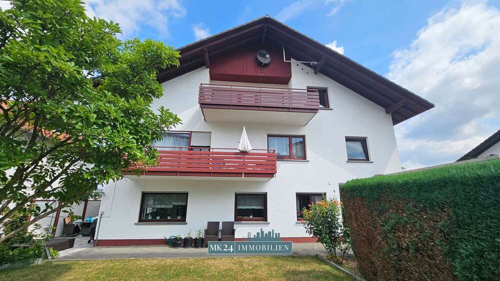 Etagenwohnung Buseck - 3 Zimmer, 107 m&sup2;, 990&euro; | Angebot:27104743