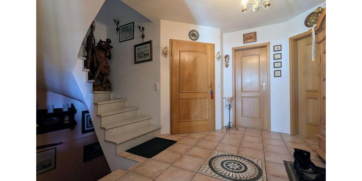 Etagenwohnung Moosinning - 4 Zimmer, 160 m&sup2;, 2.000&euro; | Angebot:24427779