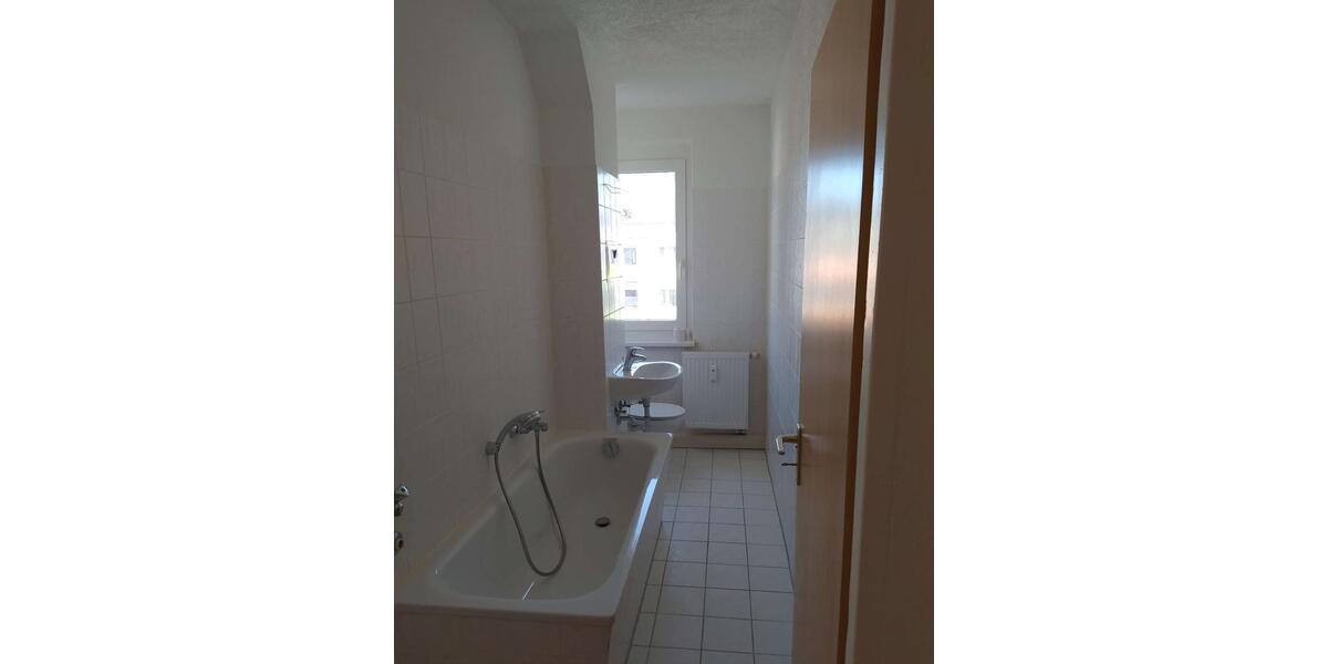 Etagenwohnung Bad Lausick - 2 Zimmer, 47 m&sup2;, 275&euro; | Angebot:25996032