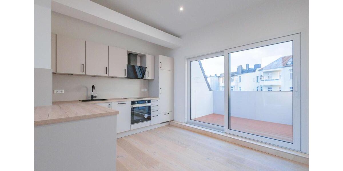 Dachgeschoßwohnung Kiel - 2 Zimmer, 85 m&sup2;, 1.860&euro; | Angebot:24599979