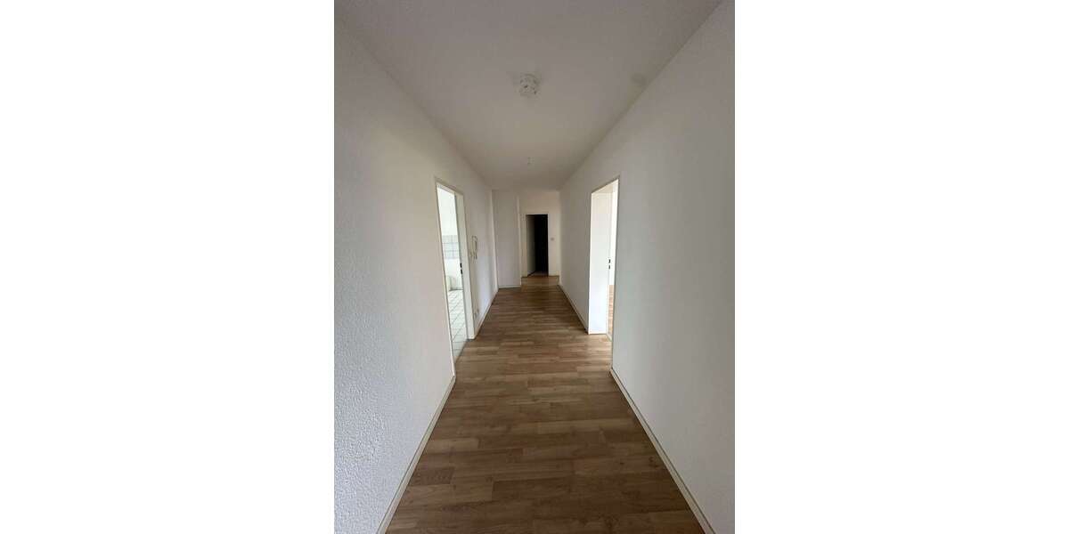 ++Erdgeschosswohnung mit 2 Balkone und Tiefgarage++ 3 zimmer