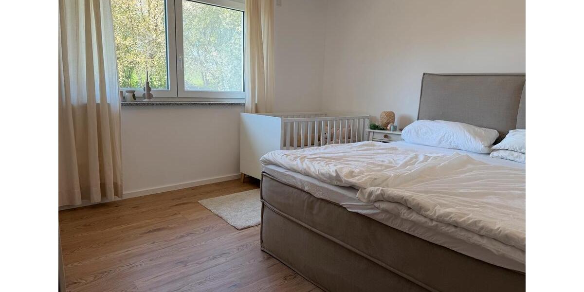 Etagenwohnung Frensdorf - 3 Zimmer, 94 m&sup2;, 1.150&euro; | Angebot:26310207