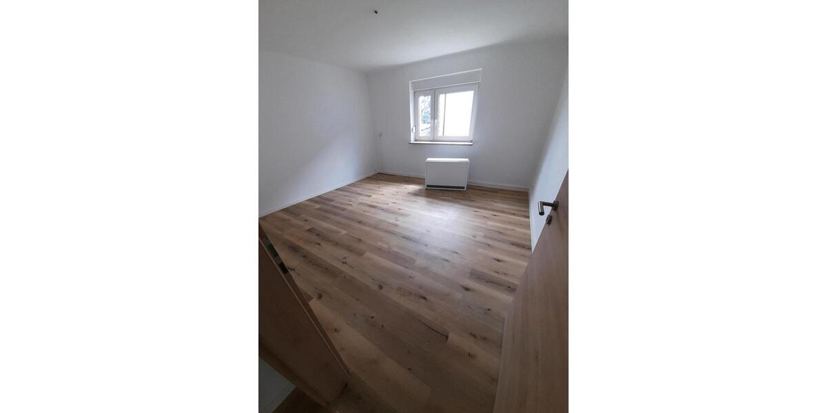 Erdgeschoßwohnung Lichtenfels - 3 Zimmer, 60 m&sup2;, 470&euro; | Angebot:26456232
